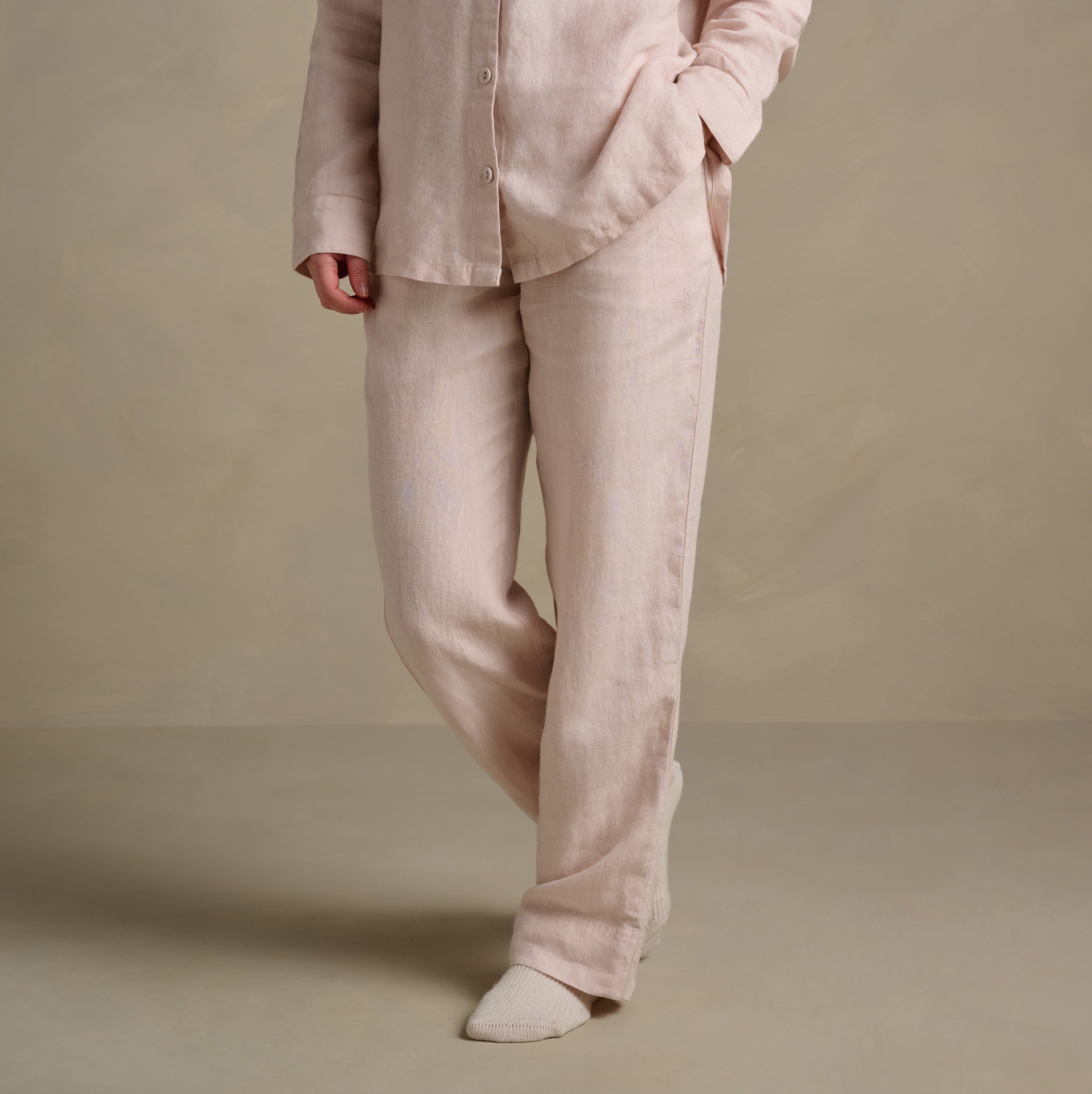 The Women's Linen Trouser - Rose