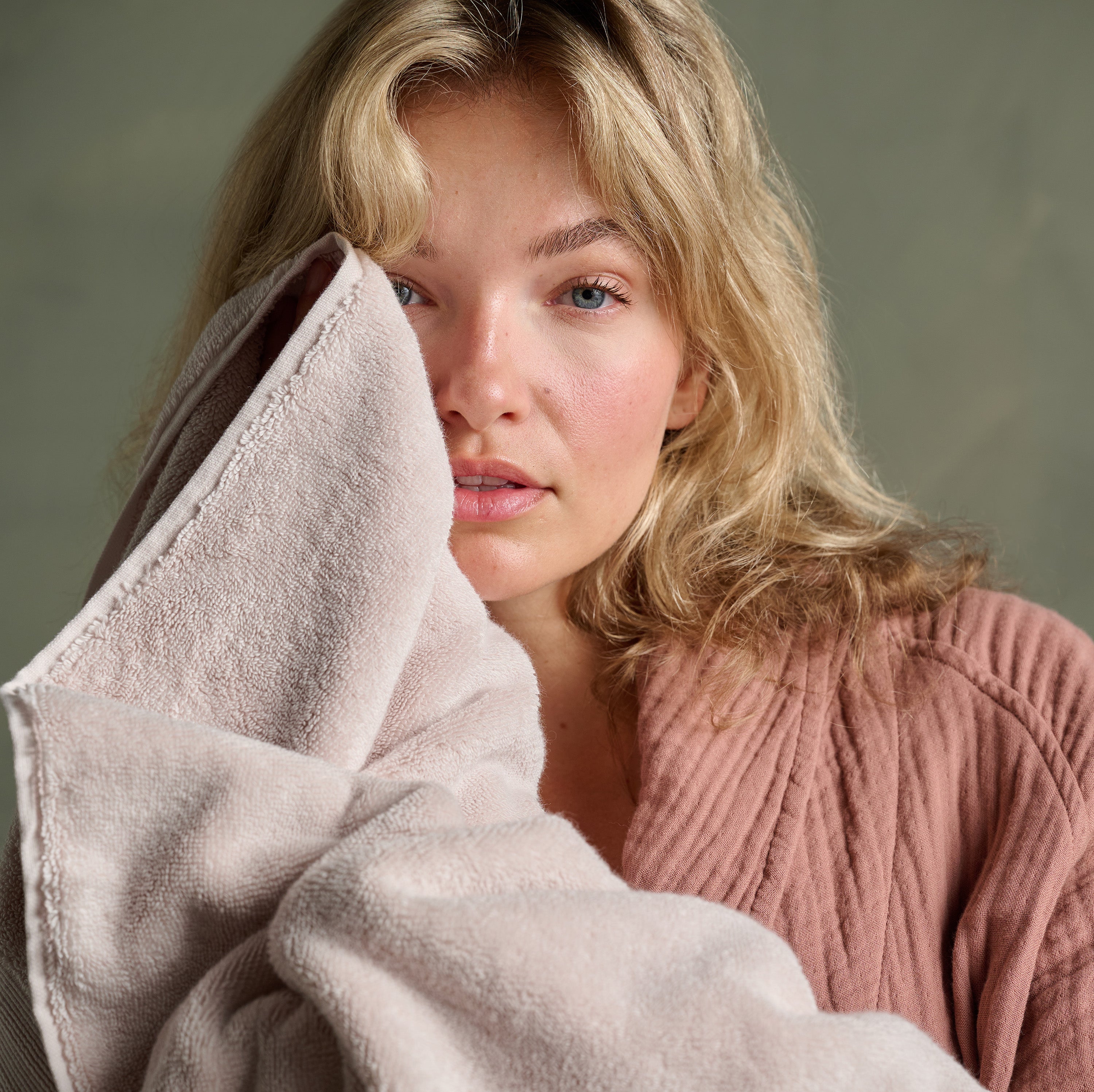 The Plush Towel - Rose