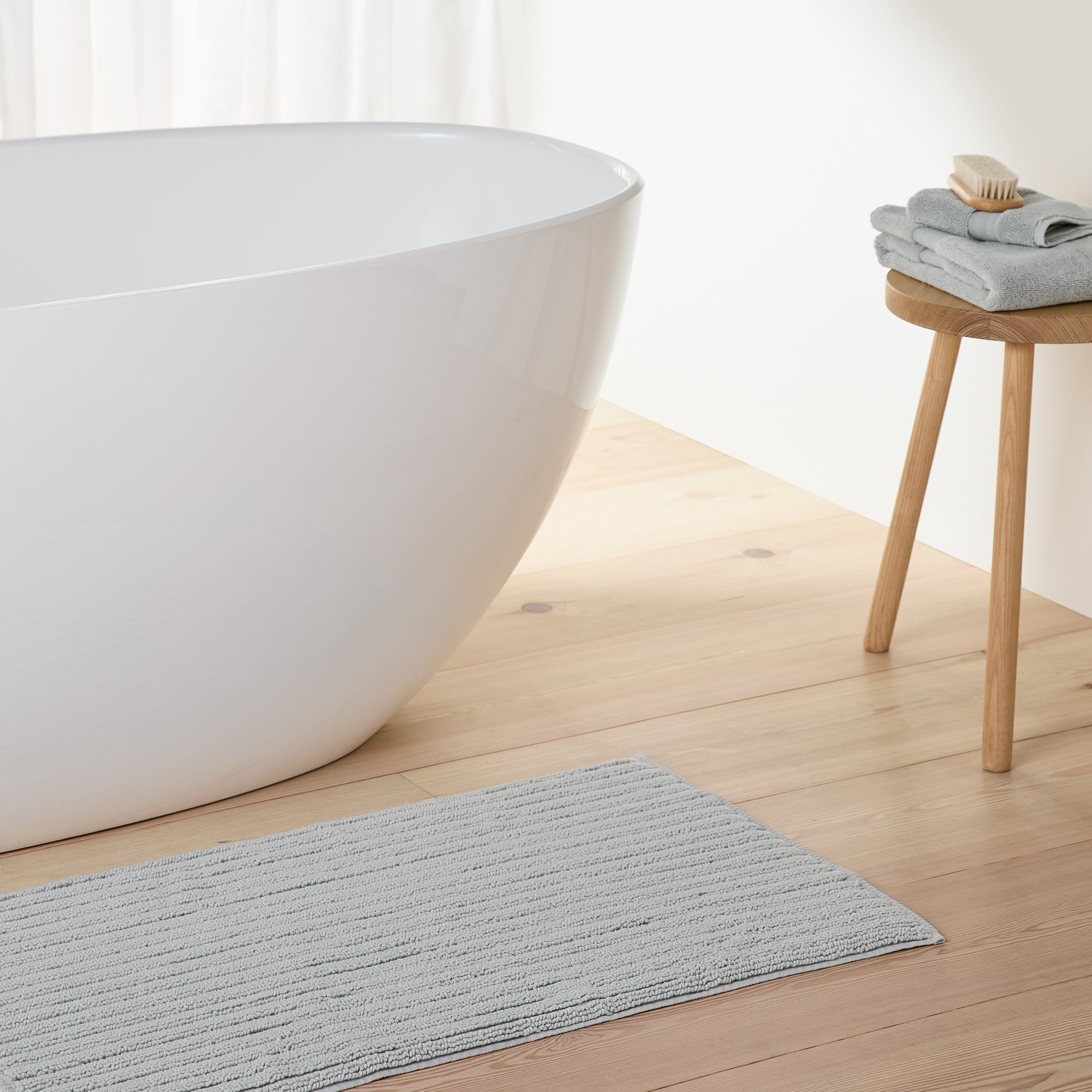 The Plush Bathmat - Mist