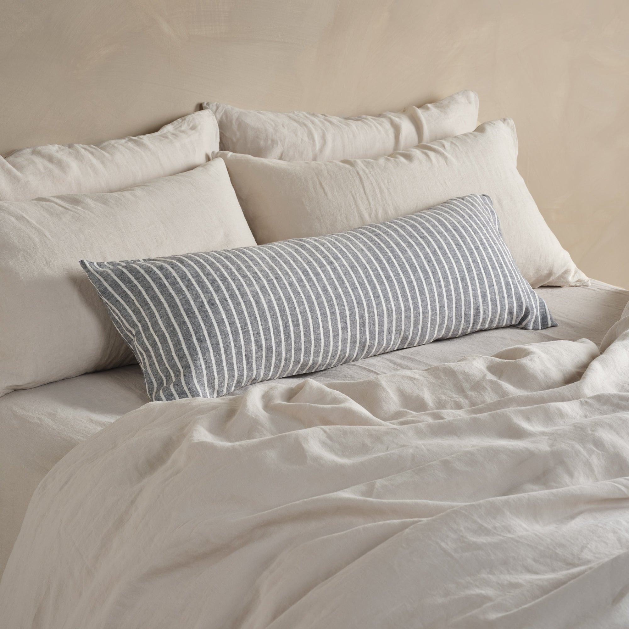 The Long Linen Pillowcase - Stripe