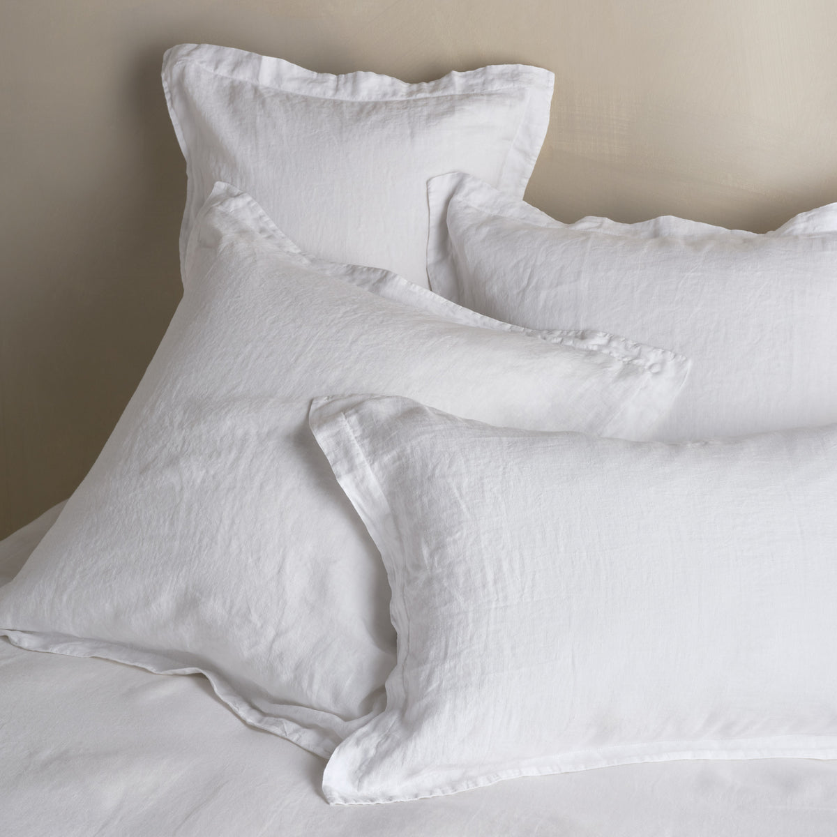 Linen Oxford Pillowcase Pair in Snow by Bedfolk