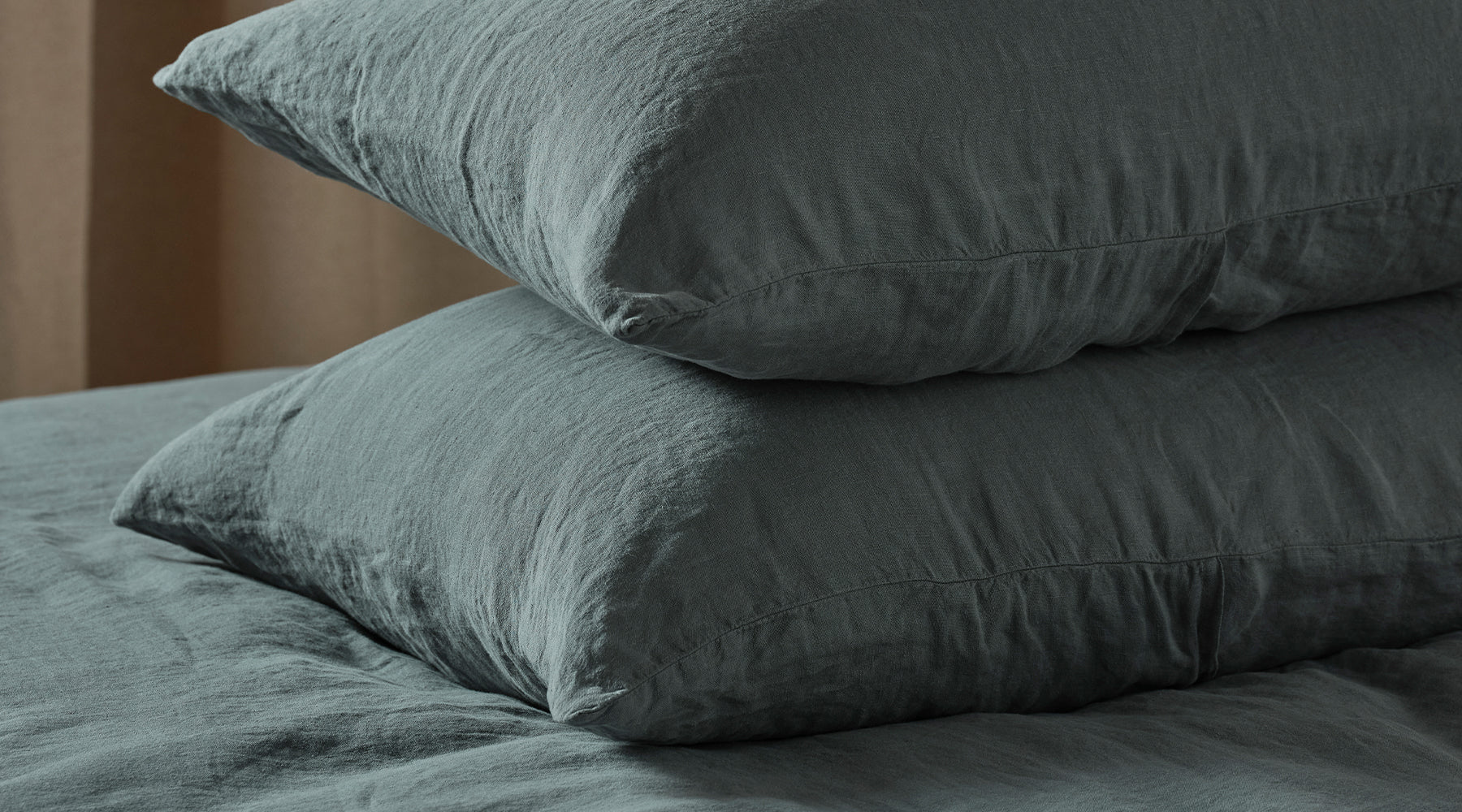 Envelope vs. Side Opening Pillows: What's The Difference