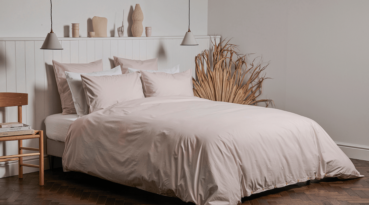 How to Light Your Bedroom: 5 Expert Tips From Pooky