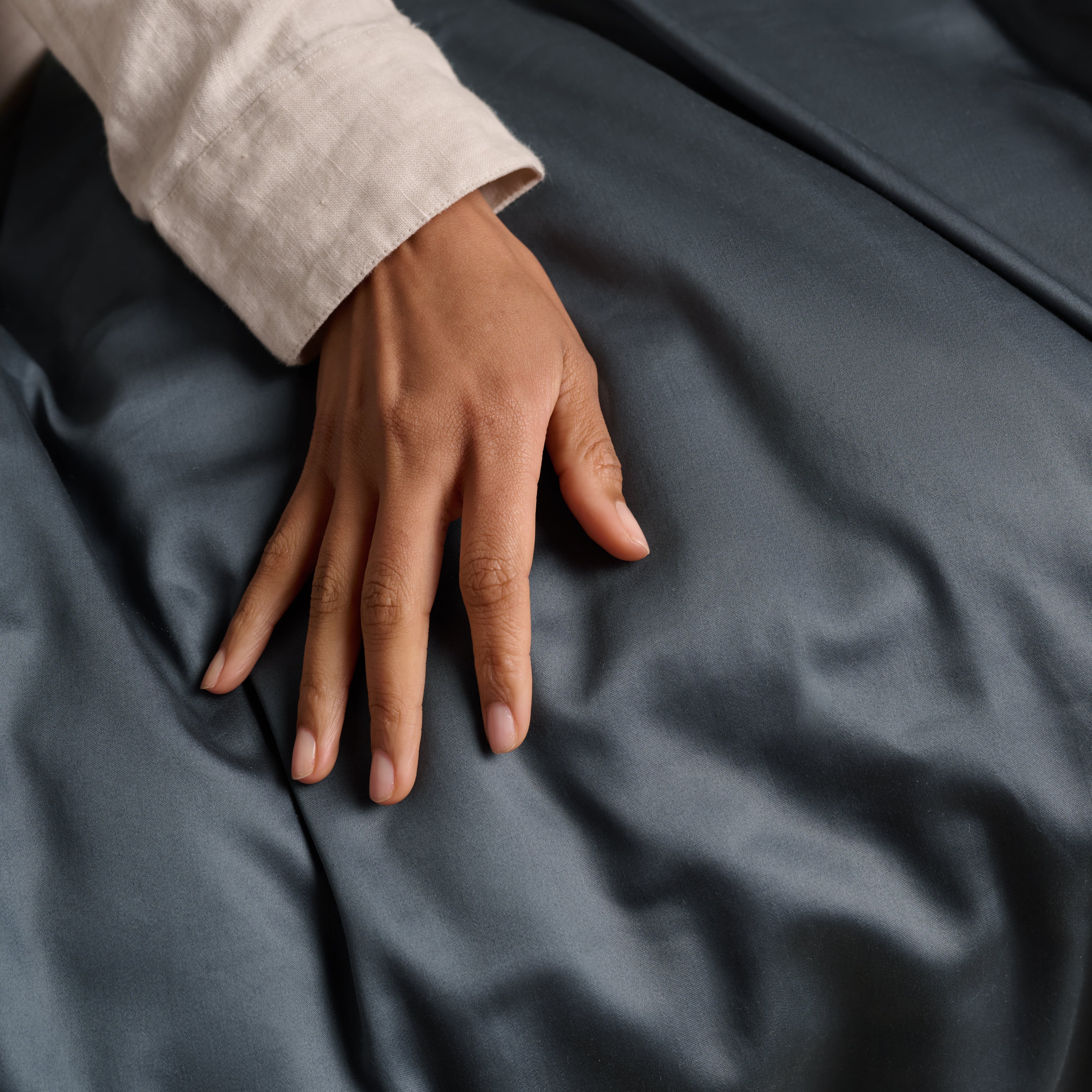 Bedfolk_Luxe-Cotton-Bedding-Bundle-Ink_1x1.jpg