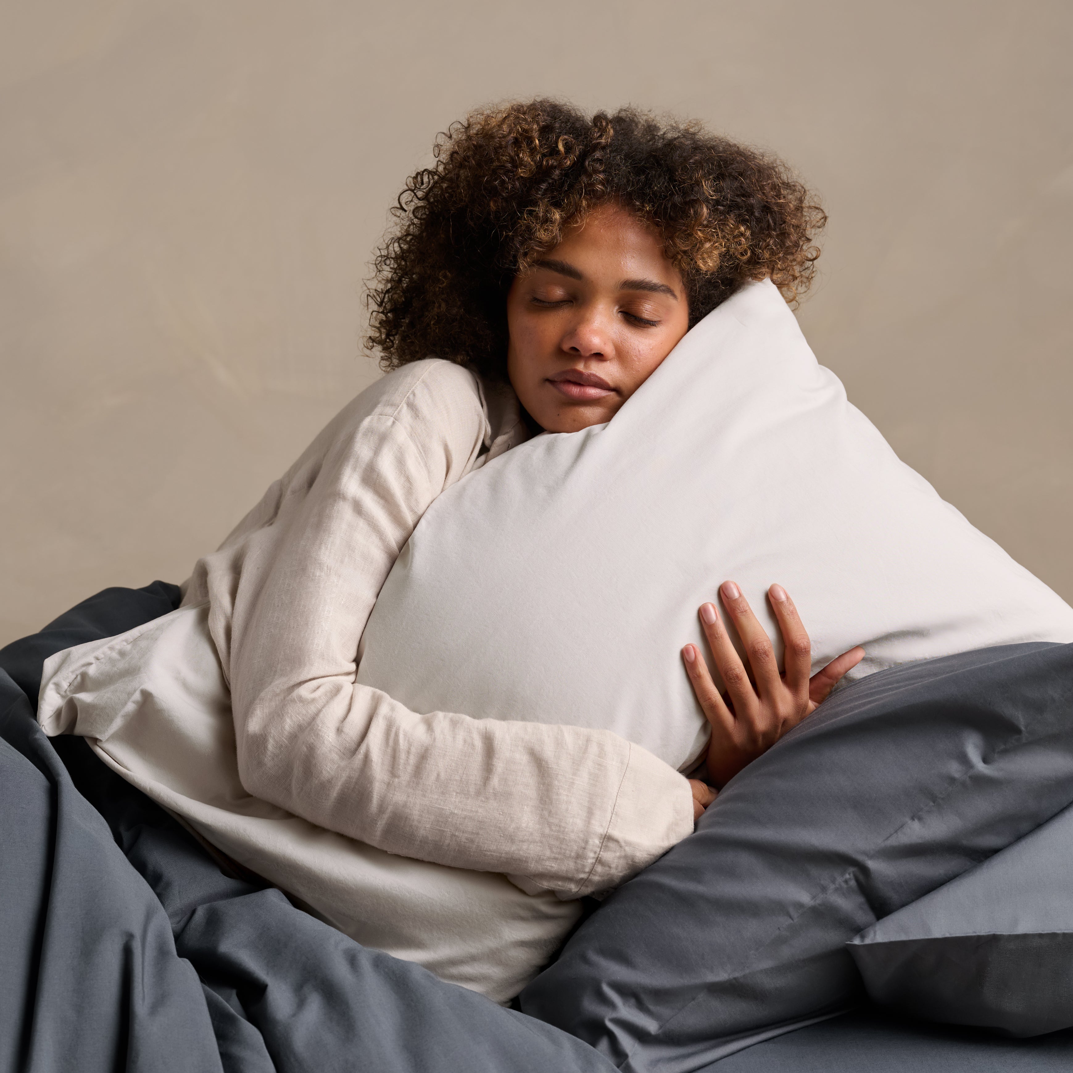 Bedfolk_Relaxed-Cotton-Pillowcase-Pair-Clay_1x1.jpg