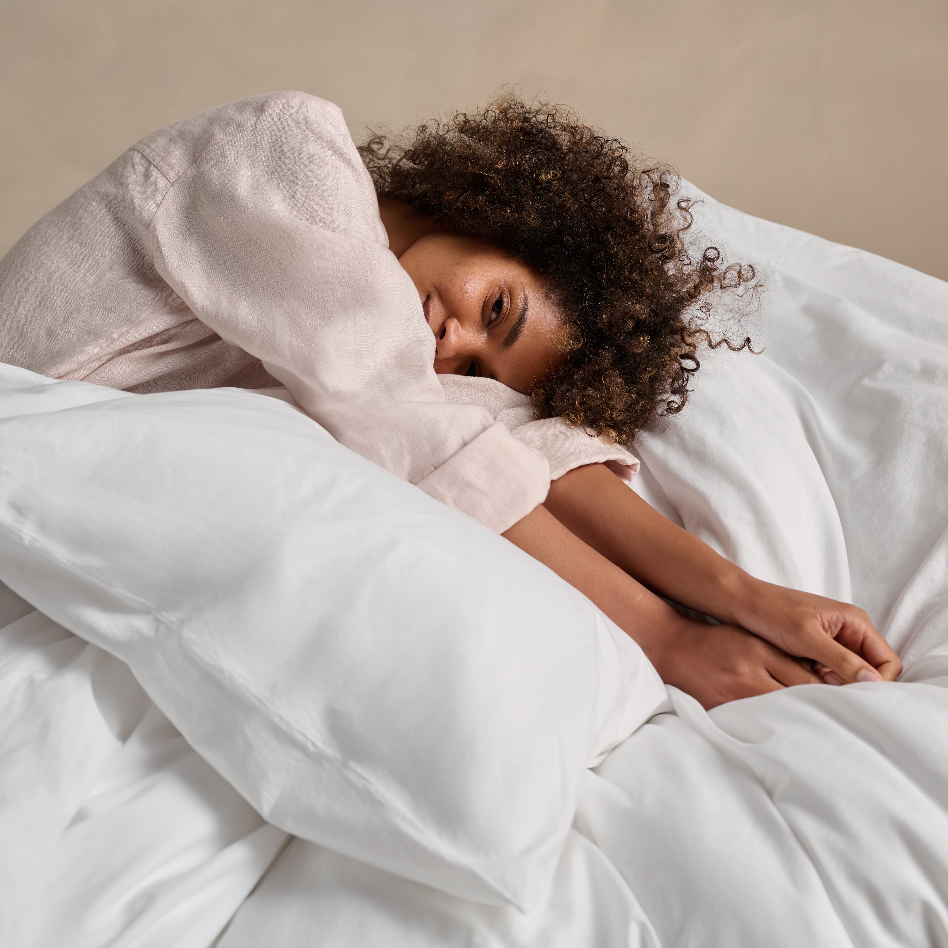 Bedfolk_Relaxed-Cotton-Pillowcase-Pair-Snow_1x1.jpg