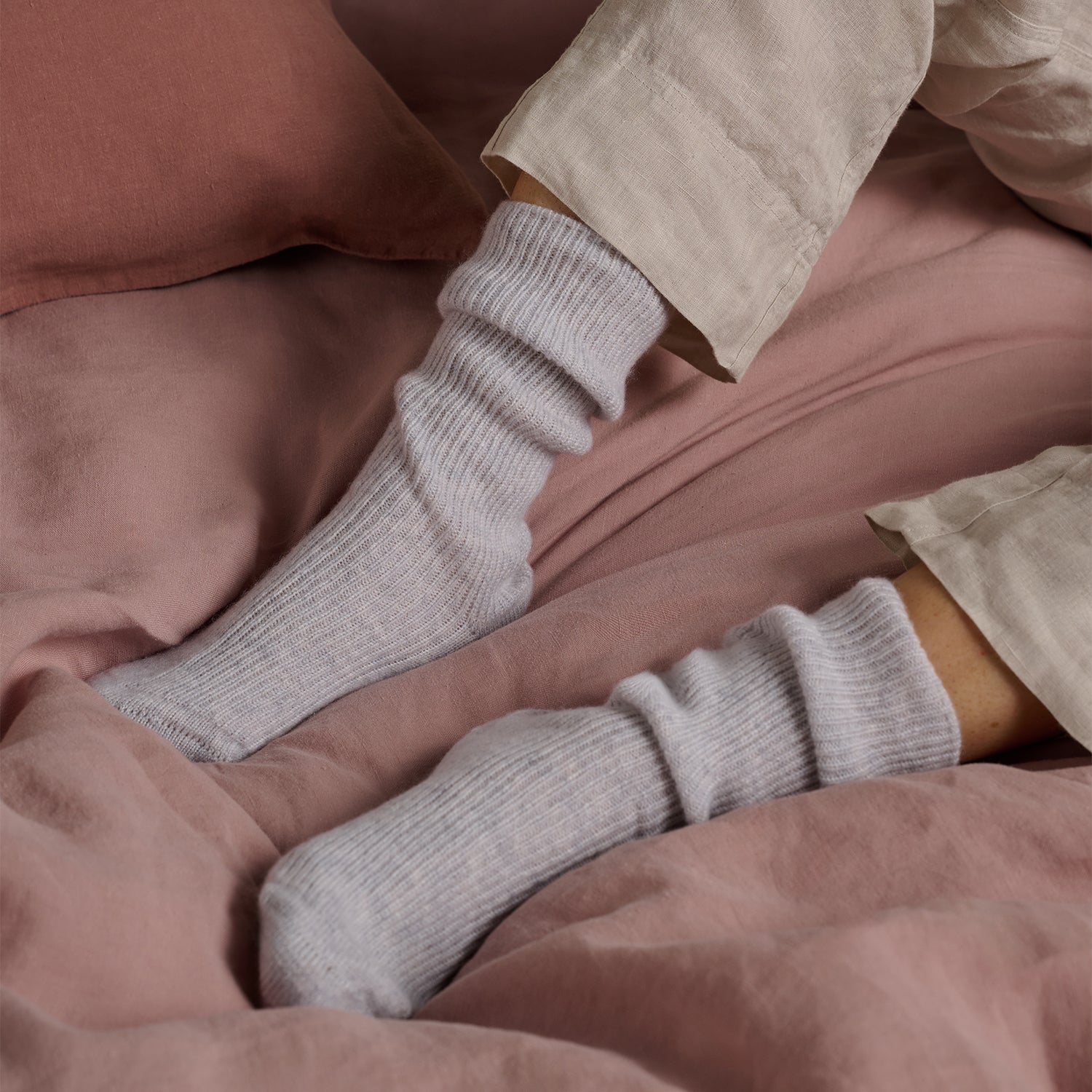 The Women's Cashmere Sock - Fog