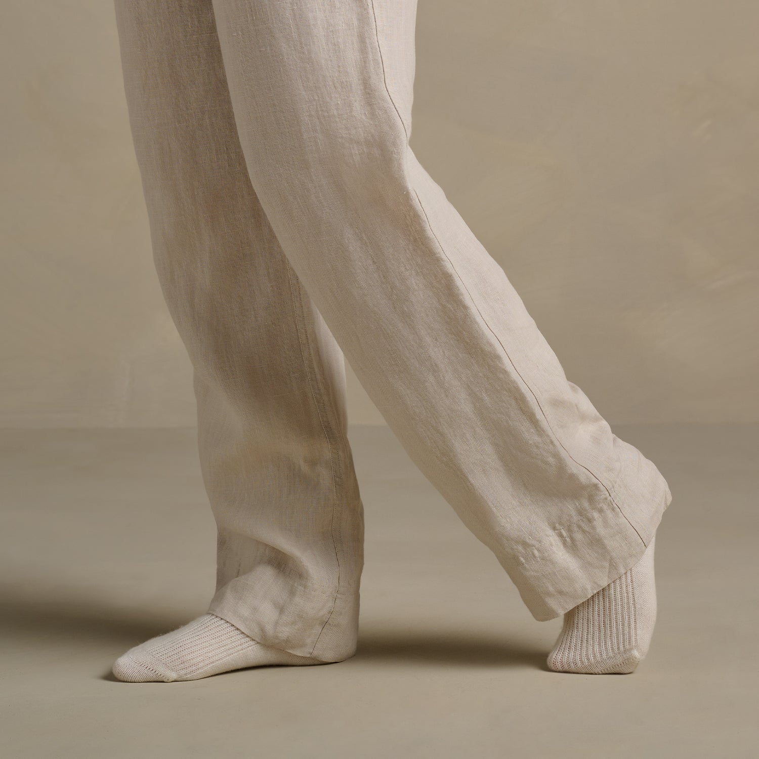 The Women's Linen Trouser - Clay